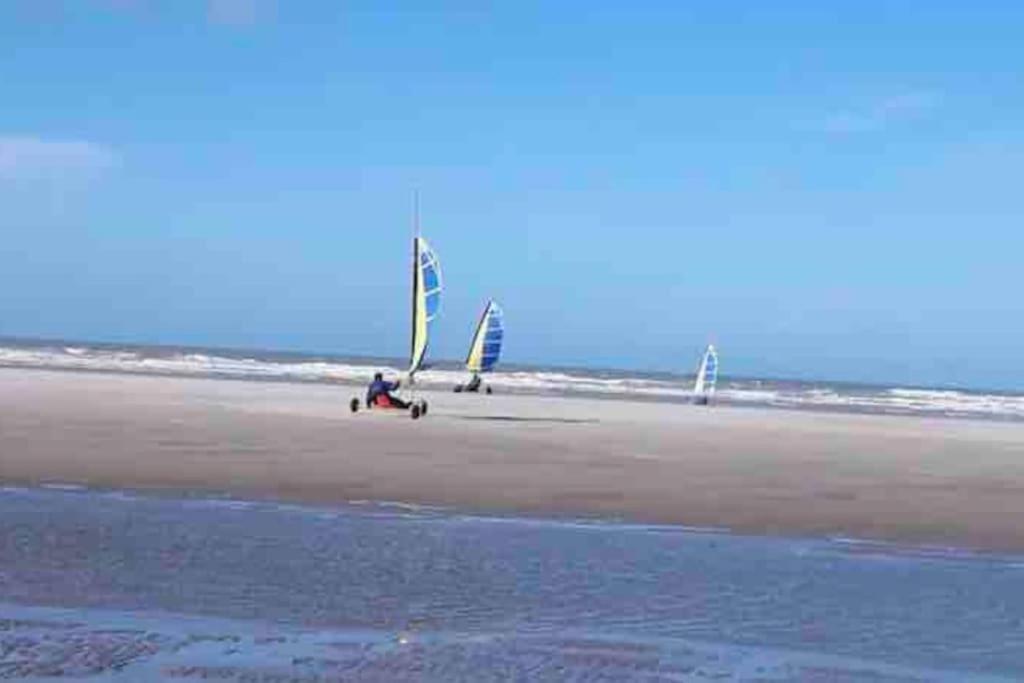 Studio Entre Mer Et Dunes Avec Balcon Vue Laterale Mer 50M Plage Pour 3 Pers Wifi Menage Compris Fort-Mahon-Plage Extérieur photo